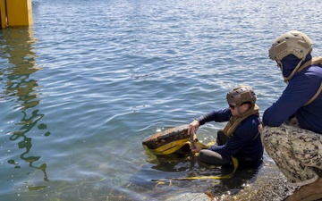 U.S. Navy successfully removes USS Arizona platform concrete