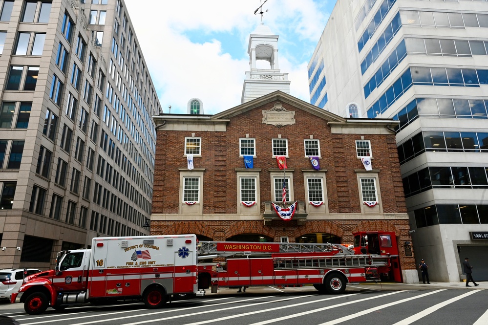 D.C. National Guard Commanding General Joins District Leaders to Commemorate 9/11 at Engine 16