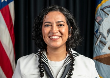 U.S. Pacific Fleet Band Welcomes MU3 Jasmine Rodriguez