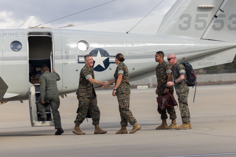 MCICOM Commanding General tours MCB Camp Pendleton