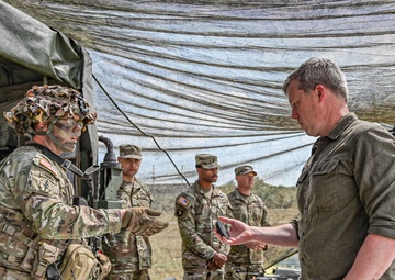 SECARMY Visits 101st Airborne Division (Air Assault) and Fort Campbell, Kentucky