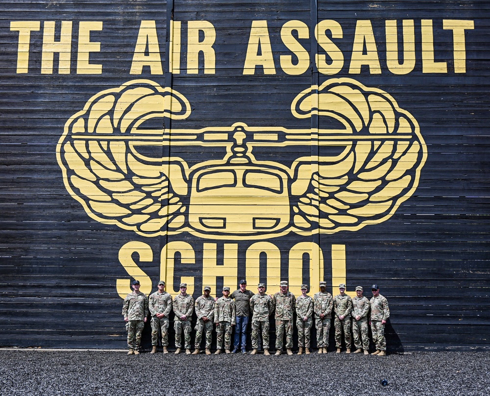 SECARMY Visits 101st Airborne Division (Air Assault) and Fort Campbell, Kentucky