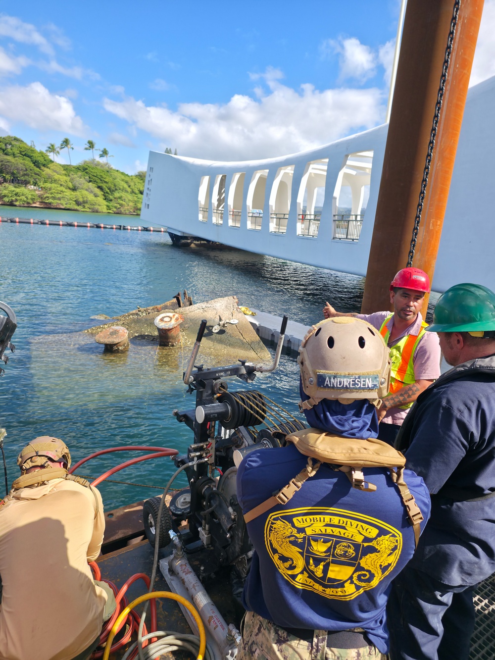 U.S. Navy begins removal of USS Arizona platforms