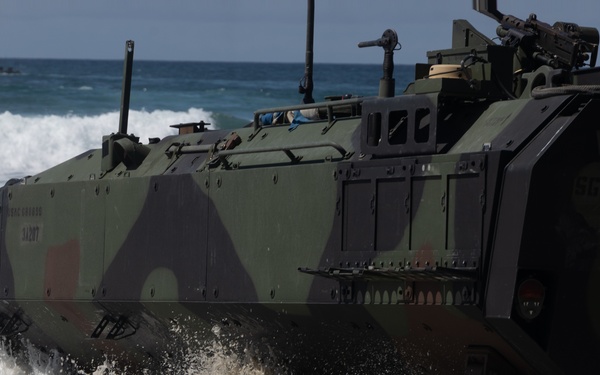 U.S. Marines with 1st MARDIV conduct amphibious combat vehicle surf transit training