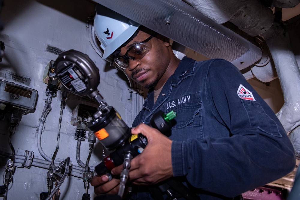 USS Ronald Reagan Sailors Stay Reagan Ready