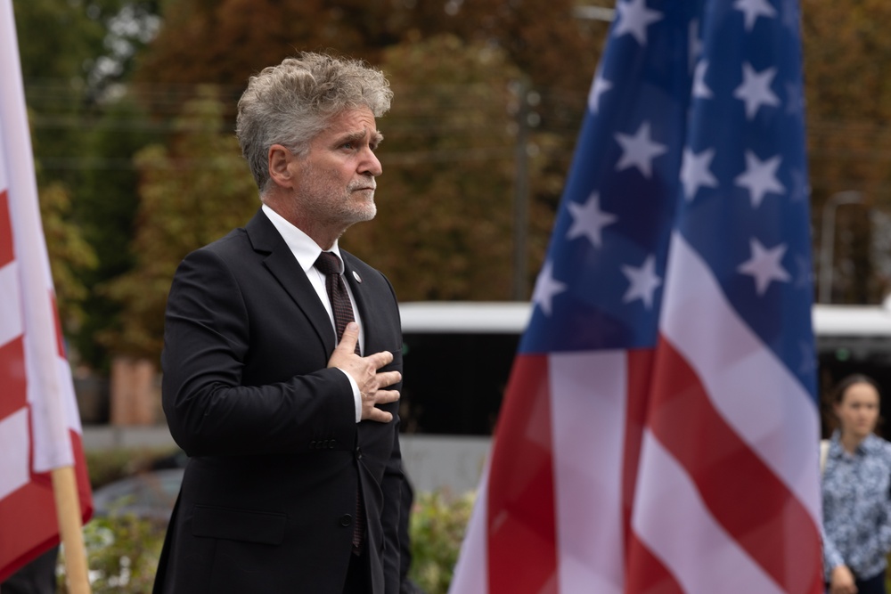 Kelice Senator Pays respects during the remembrance ceremony