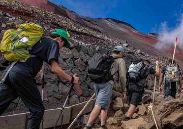 George Washington Sailors Participate in Mt. Fuji MWR Tour