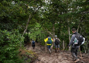 George Washington Sailors Participate in Mt. Fuji MWR Tour