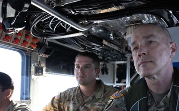 Lt. Gen. Gingrich visits the SSG Ellroy Wells