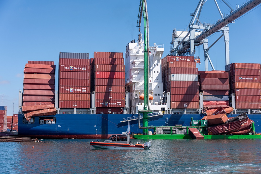 nified Command, U.S. Coast Guard respond to container incident at the Port of Long Beach, California.