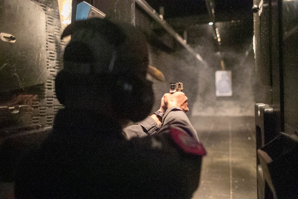Tripoli Sailors Participate in M18 Gun Shoot