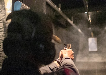 Tripoli Sailors Participate in M18 Gun Shoot