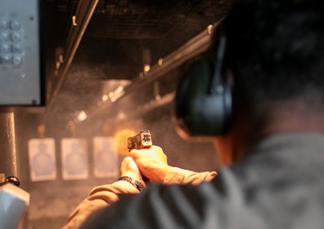 Tripoli Sailors Participate in M18 Gun Shoot
