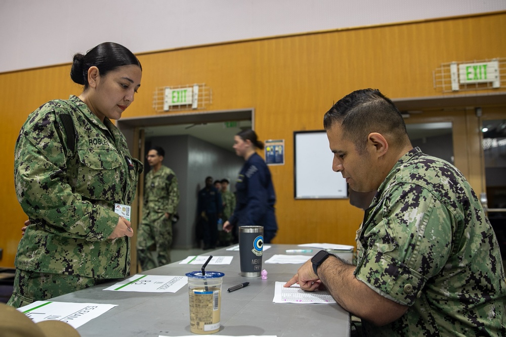 George Washington Sailors Take the Navy-wide Advancement Exam