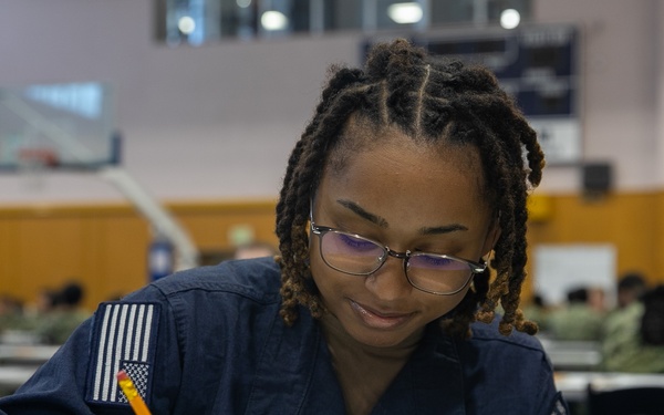 George Washington Sailors Take the Navy-wide Advancement Exam