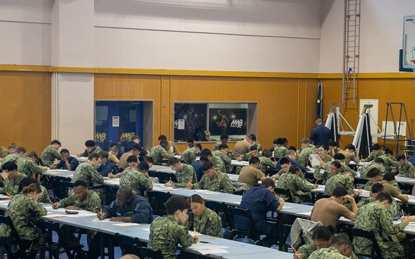 George Washington Sailors Take the Navy-wide Advancement Exam