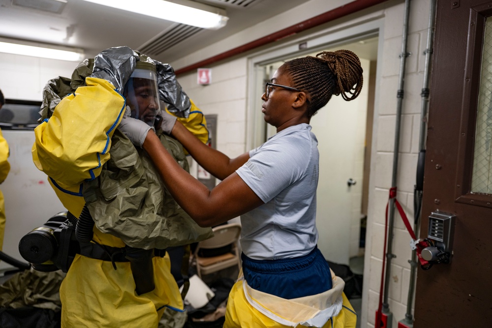 Airmen practice decontamination to sustain ‘Fight Tonight’ mission at Osan