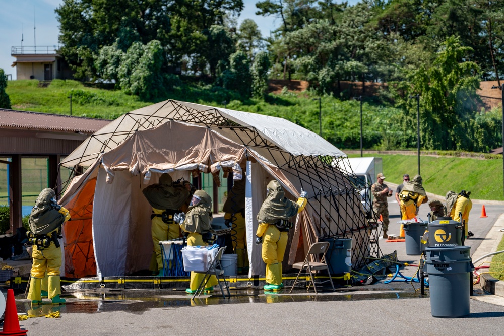 Airmen practice decontamination to sustain ‘Fight Tonight’ mission at Osan