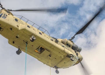 Falcon Team Assesses 2-501st Aviation’s DART and CBRN Readiness at JMRC, Saber Junction 25