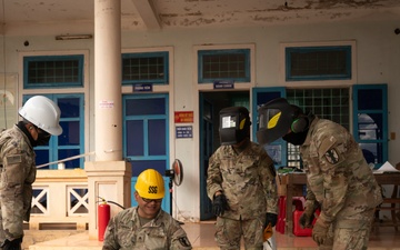 Pacific Friendship 2025: 9th Mission Support Command Engineers build good will, roof at clinic in Vietnam