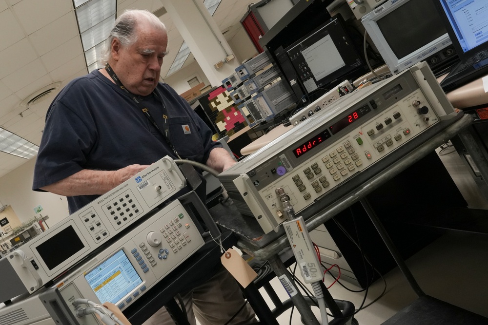 78th Logistics Readiness Squadron PMEL calibrates precision warfighter excellence