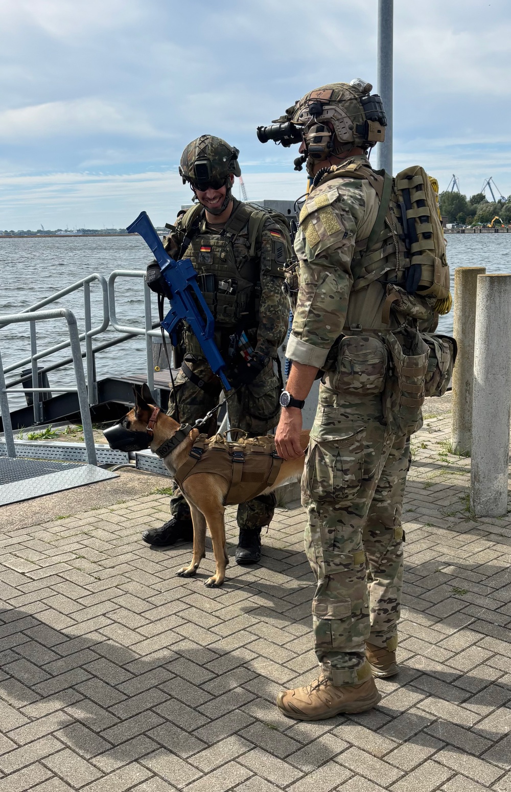 EODMU 8 Participates Northern Coasts 25