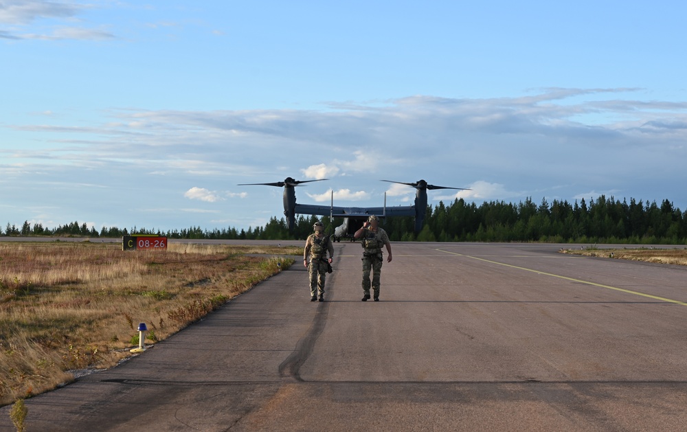 352d SOW Maintenance demonstrates capabilities during Exercise SOUTHERN GRIFFIN 25