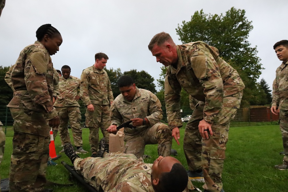 16th Sustainment Brigade soldiers practice care under stress