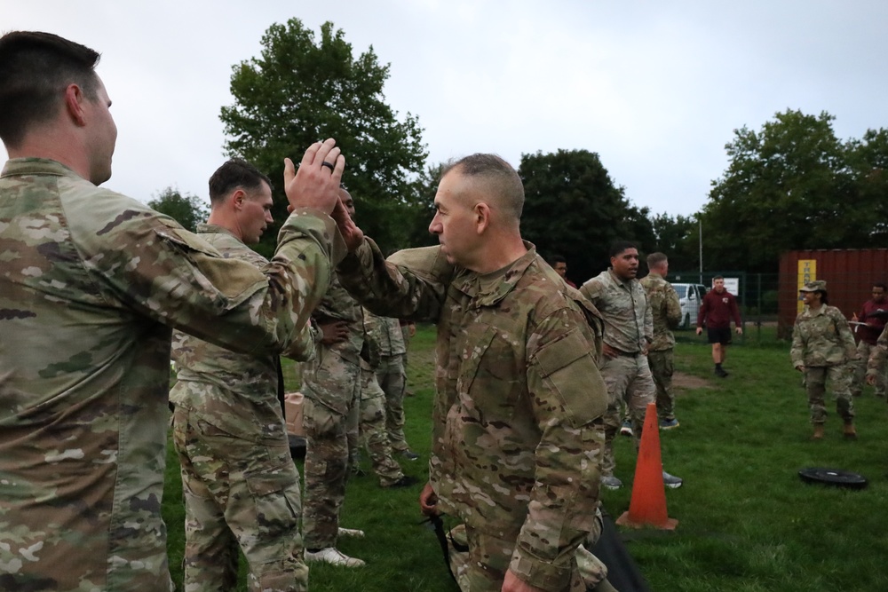 21st TSC commanding General Cheers Team's Performance During 16th Sustainment Brigade Competition
