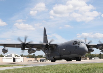 193rd SOW commemorates Patriot Day with formation training flight