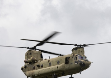 SOCSOUTH and Panamanian Special Forces conduct combined air assault