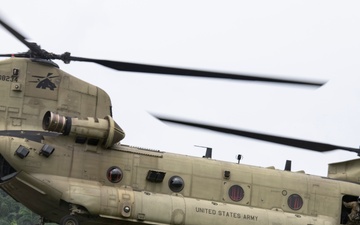SOCSOUTH and Panamanian Special Forces conduct combined air assault