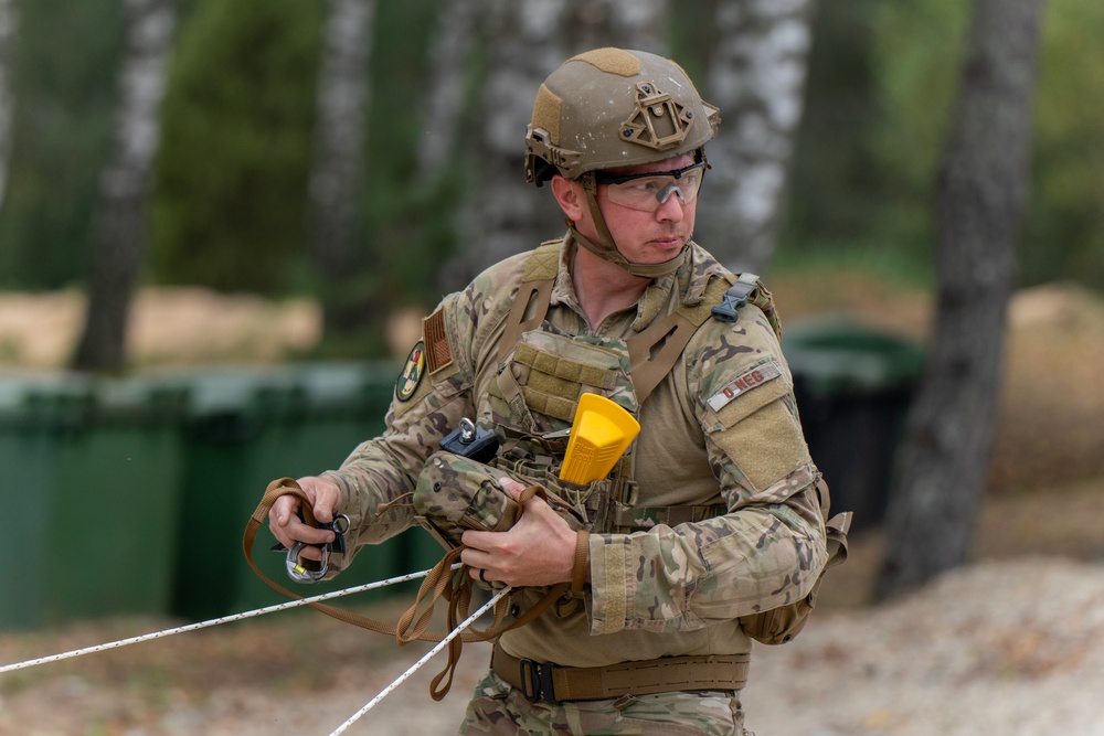 Portuguese Army Soldiers and U.S. Air Force Airmen Conduct EOD Training Operations Force During Engineer Thunder 2025