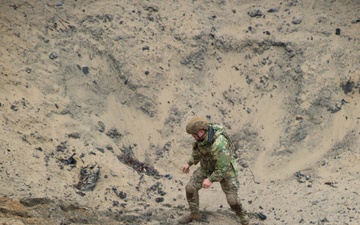 EOD Tech Prepares Detonation During Engineer Thunder 2025