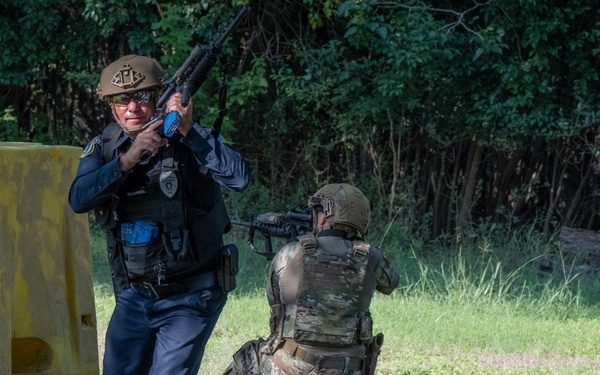 Shoot, Move, Communicate training
