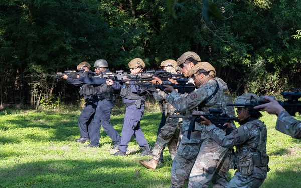 Shoot, Move, Communicate training