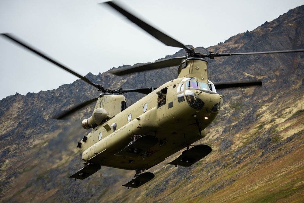 Joint partners conduct airborne ops at JBER