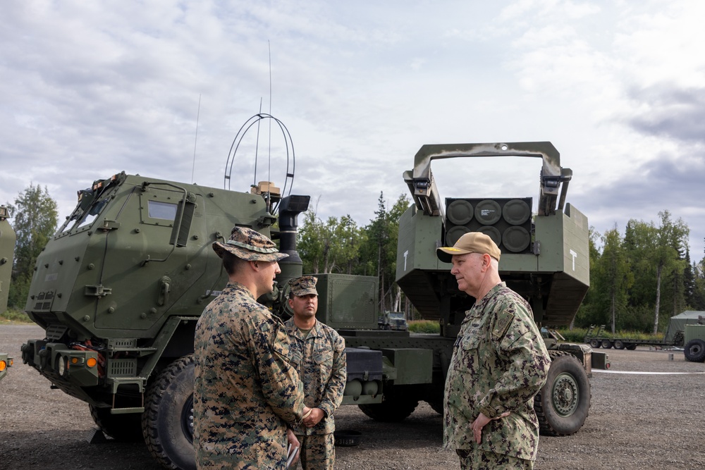 VCJCS Visits Marines During AE25