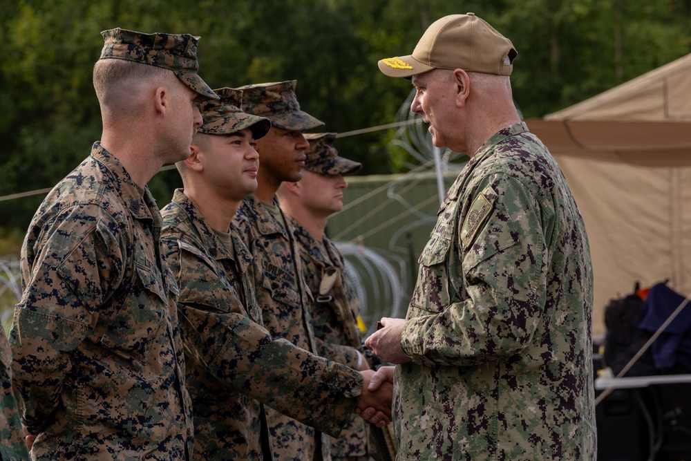 VCJCS Visits Marines During AE25
