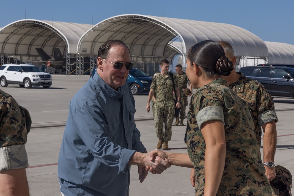 U.S. Secretary of the Navy visits MCAS Miramar and 3rd MAW Marines