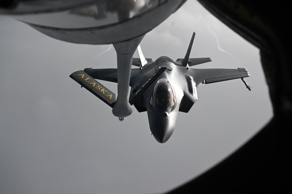 Alaskan Command successfully conducts combined joint maritime operations with the Canadian Armed Forces in the Bering Sea