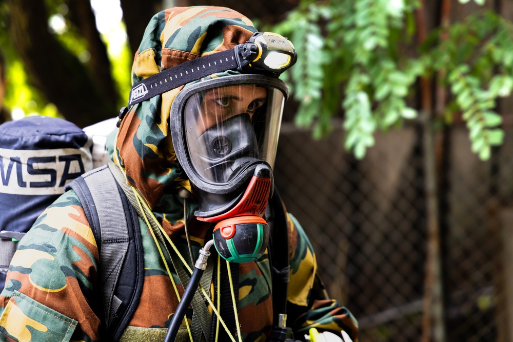 110th Chemical Battalion Conducts Decontamination Procedures with Belgian Armed Forces during Toxic Valley 25