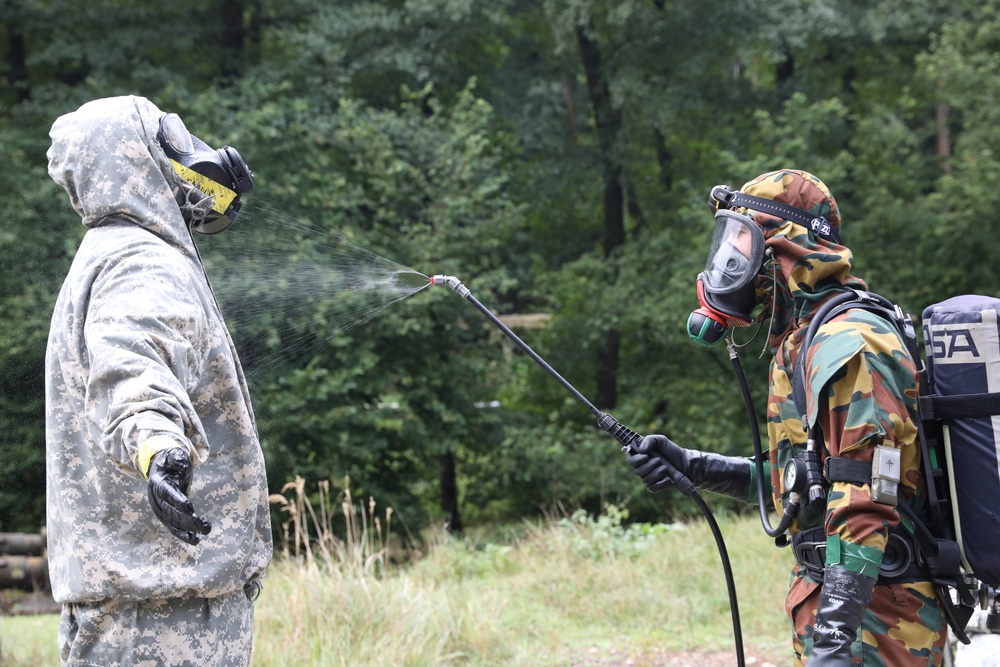 110th Chemical Battalion Conducts Decontamination Procedures with Belgian Armed Forces during Toxic Valley 25