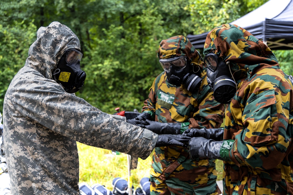 110th Chemical Battalion Conducts Decontamination Procedures with Belgian Armed Forces during Toxic Valley 25