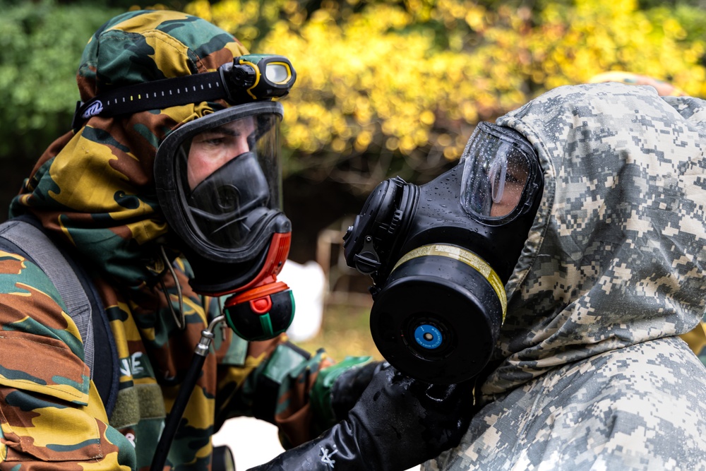 110th Chemical Battalion Conducts Decontamination Procedures with Belgian Armed Forces during Toxic Valley 25