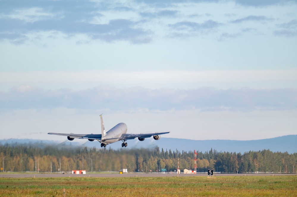 Alaskan Command successfully conducts combined joint maritime operations with the Canadian Armed Forces in the Bering Sea
