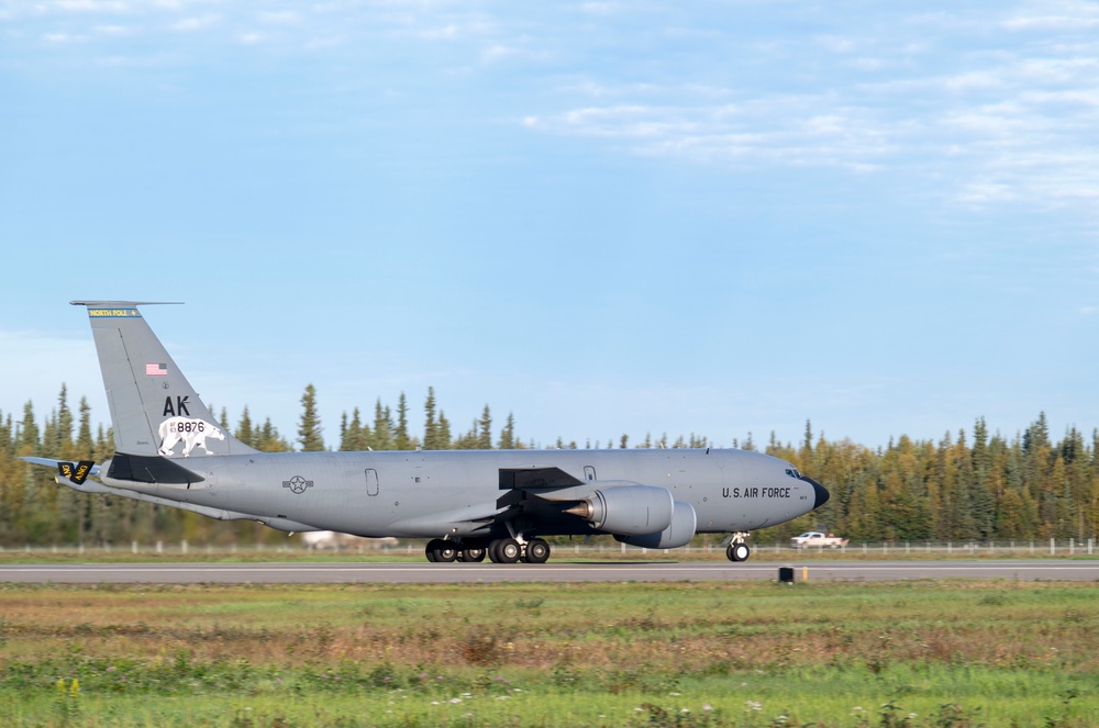 Alaskan Command successfully conducts combined joint maritime operations with the Canadian Armed Forces in the Bering Sea