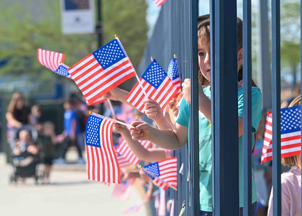 DM Airmen participate in First Responders Parade