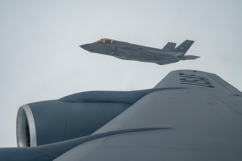 Alaskan Command successfully conducts combined joint maritime operations with the Canadian Armed Forces in the Bering Sea