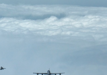 Alaskan Command successfully conducts combined joint maritime operations with the Canadian Armed Forces in the Bering Sea